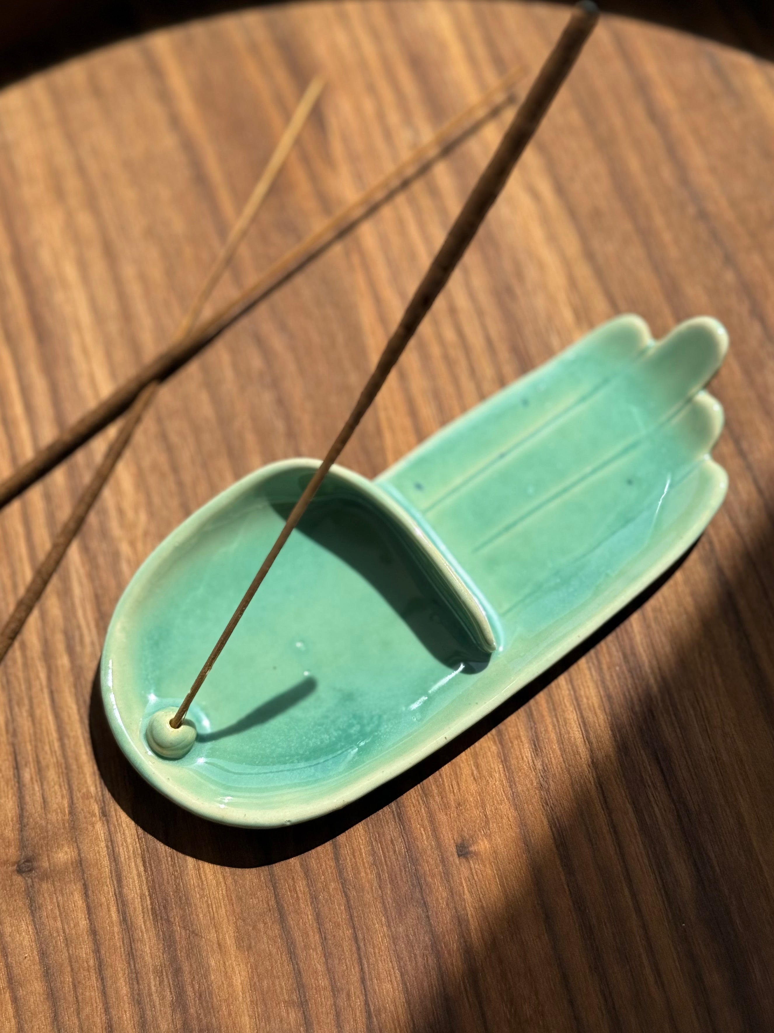Ceramic Incense Holder “Hand”