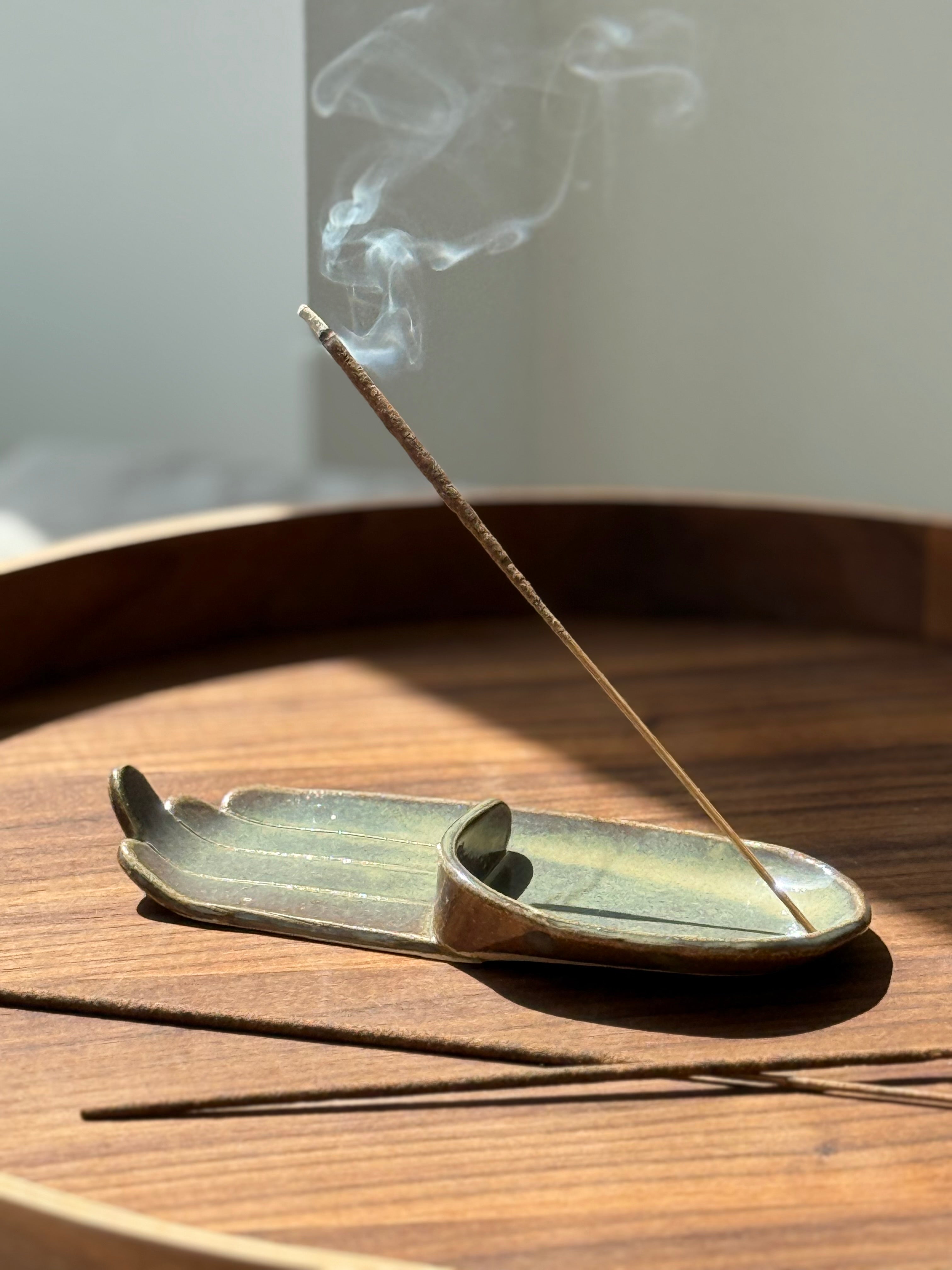Ceramic Incense Holder “Hand”