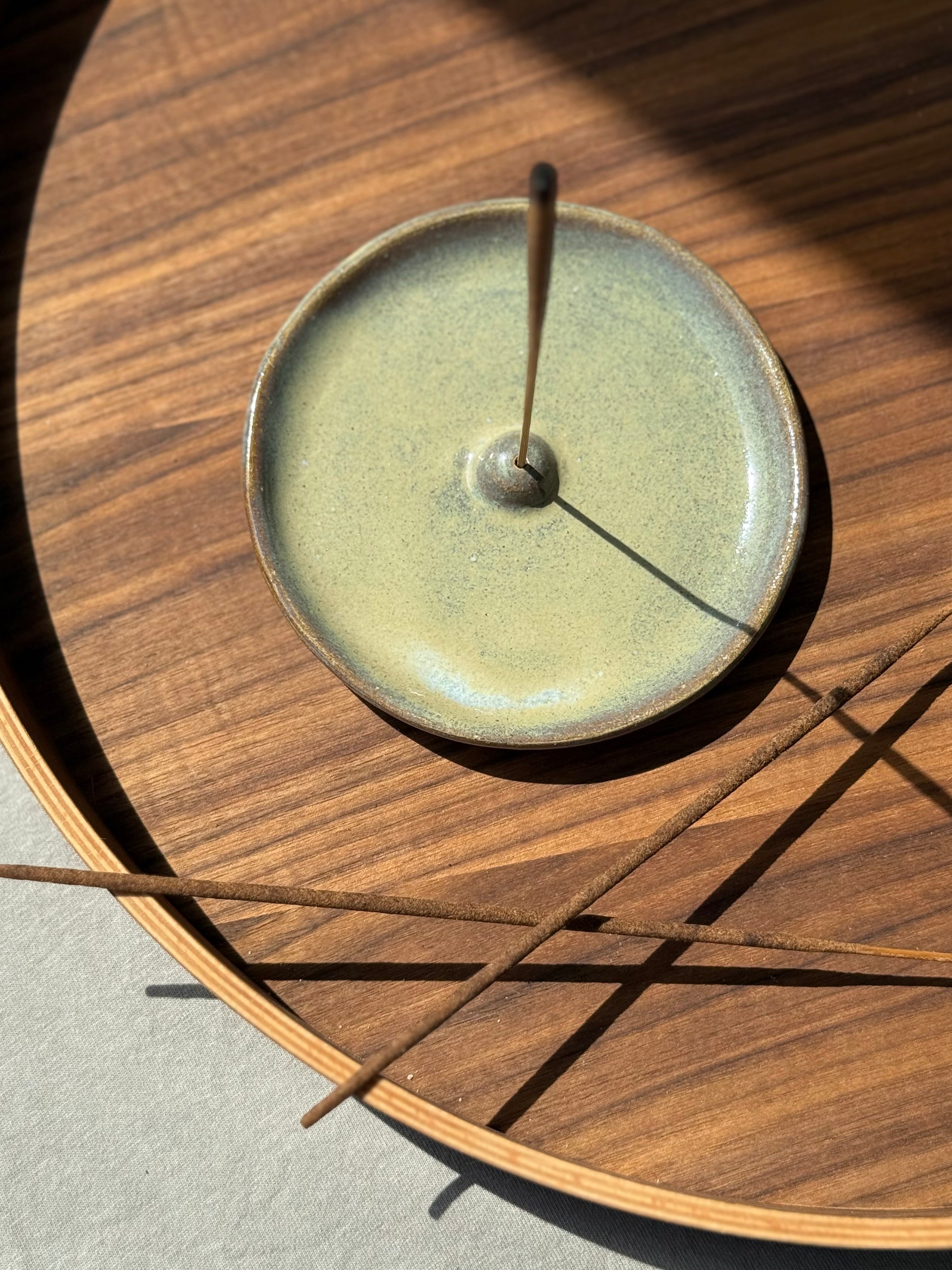 Ceramic Incense Holder “The Ritual Circle”