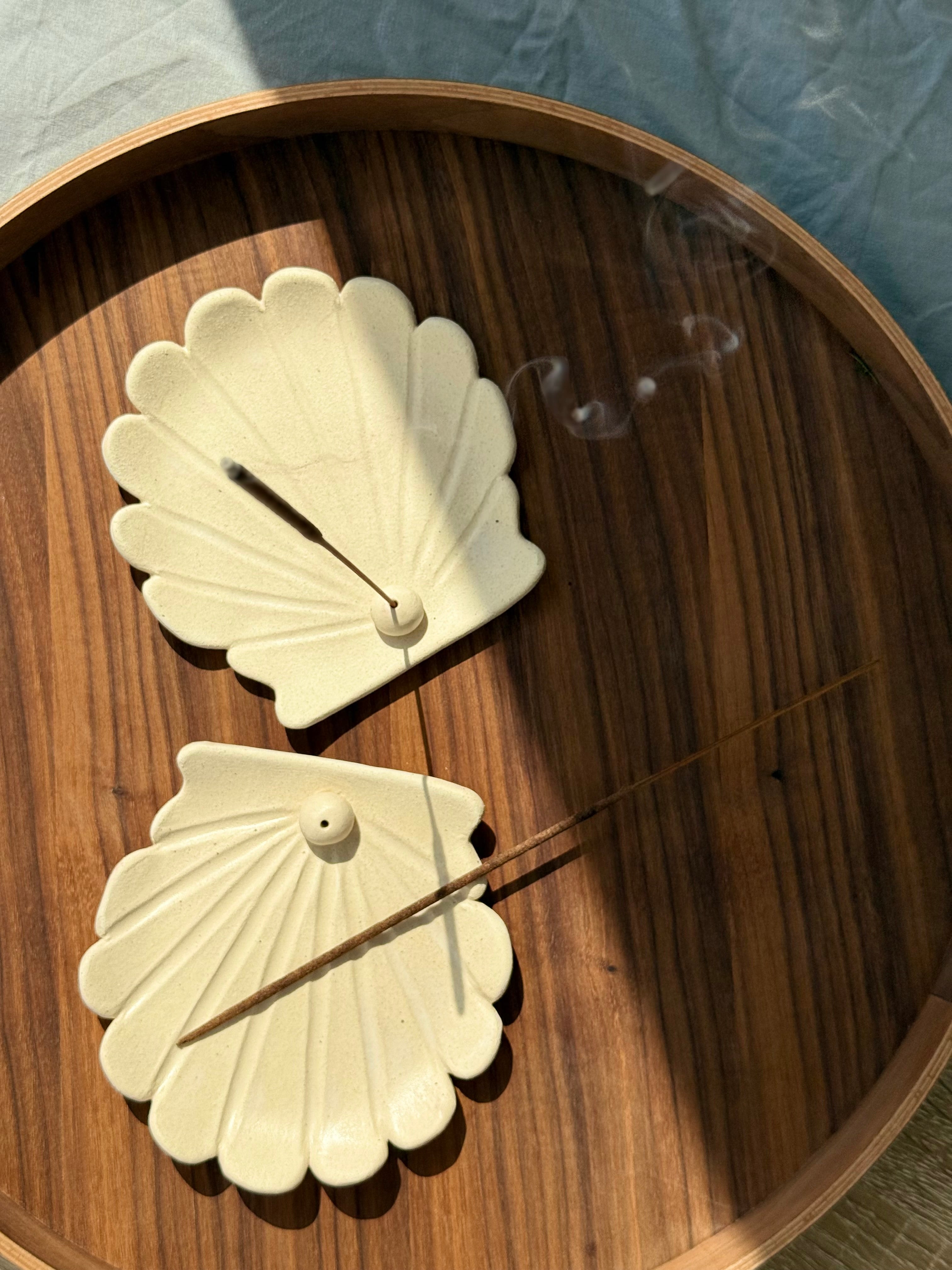 Ceramic Incense Holder “Shell”